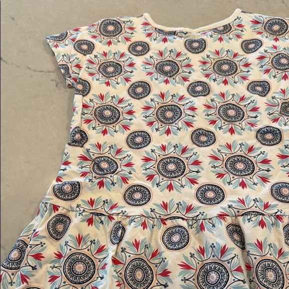 Tea Collection Patterned Top with Ruffle Hem - Picture 9 of 10